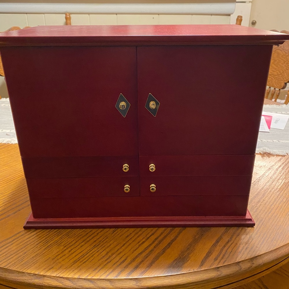 Brand new jewelry box
